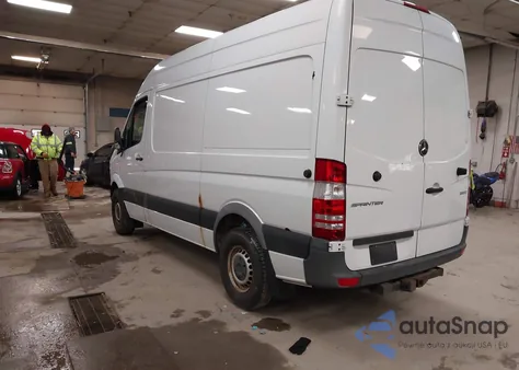 2017 Mercedes-Benz Sprinter 2500 Standard Roof V6 z USA, uszkodzony, nr VIN WD3PE7CDXHP579728